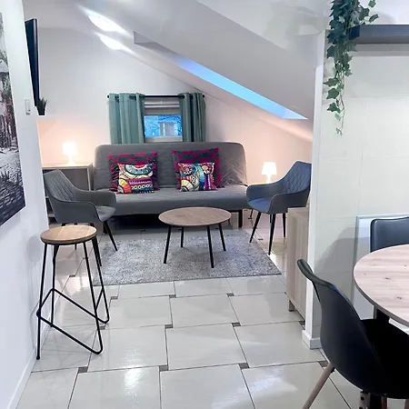 Pokoje I Apartamenty Willa Bielany-2